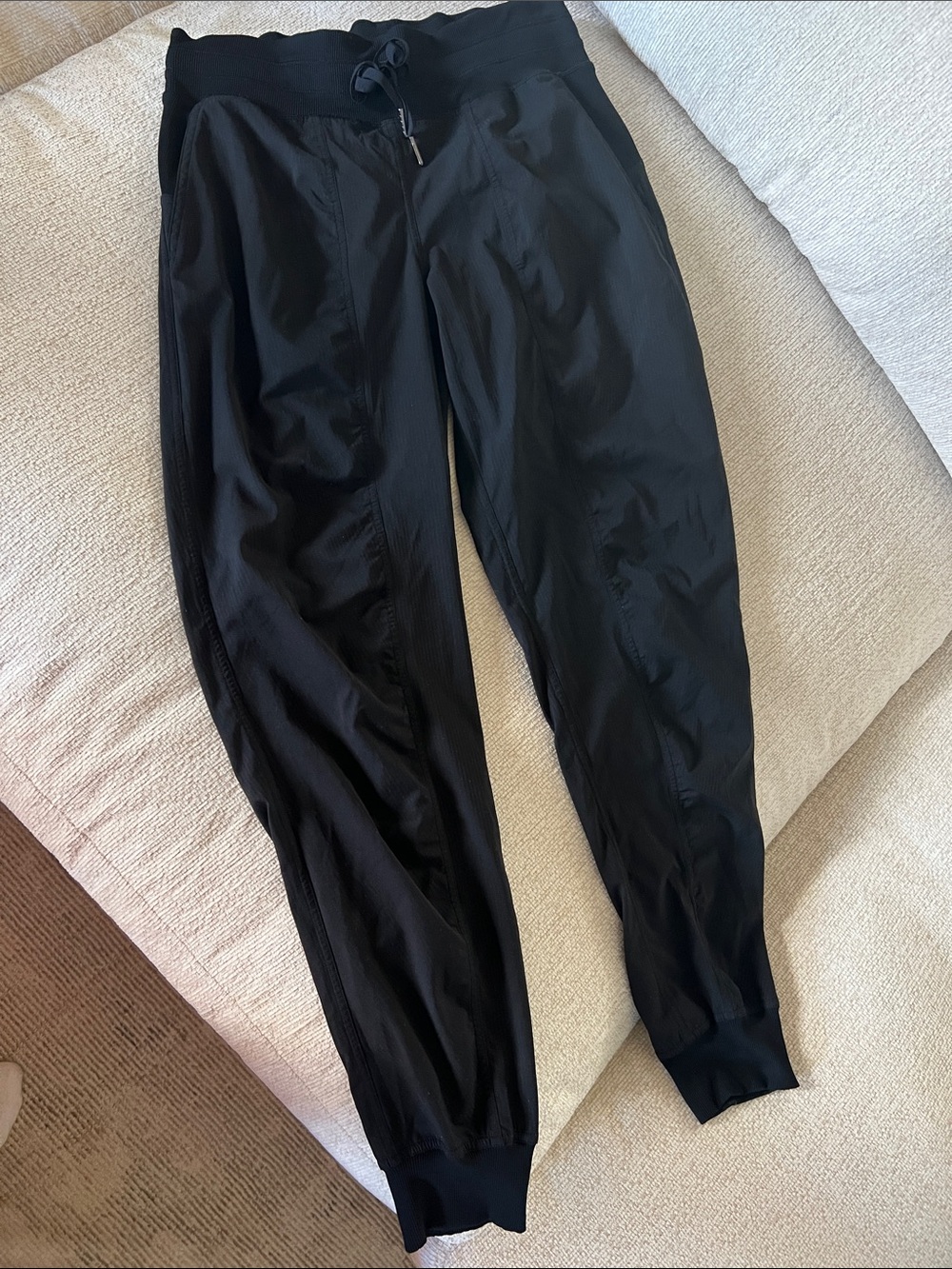 Lululemon women studio dance Black Jogger Pants - Lightweight Athletic Fit